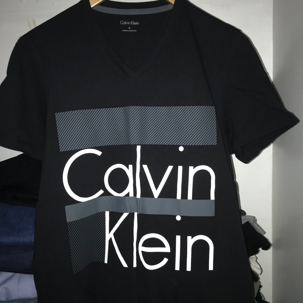 CALVIN KLEIN TEE